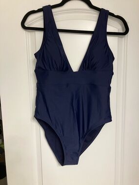 Quince Navy One-Piece Swimsuit with V-Neck Medium NWOT